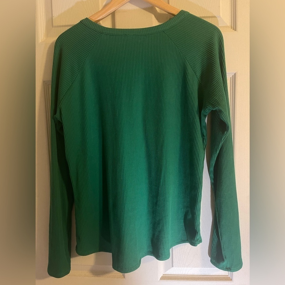 No Boundaries Green Long Sleeve Henley​​​​​​ - Picture 2 of 3